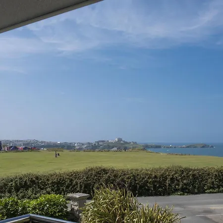 Sea Breeze, Newquay Holiday home